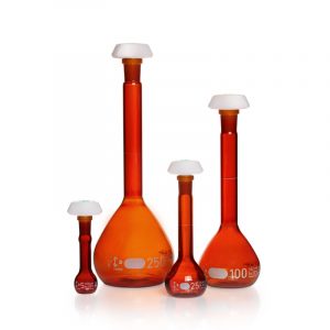 Matraz aforado clase A, con tapón PE, ámbar, graduación en blanco, DURAN®